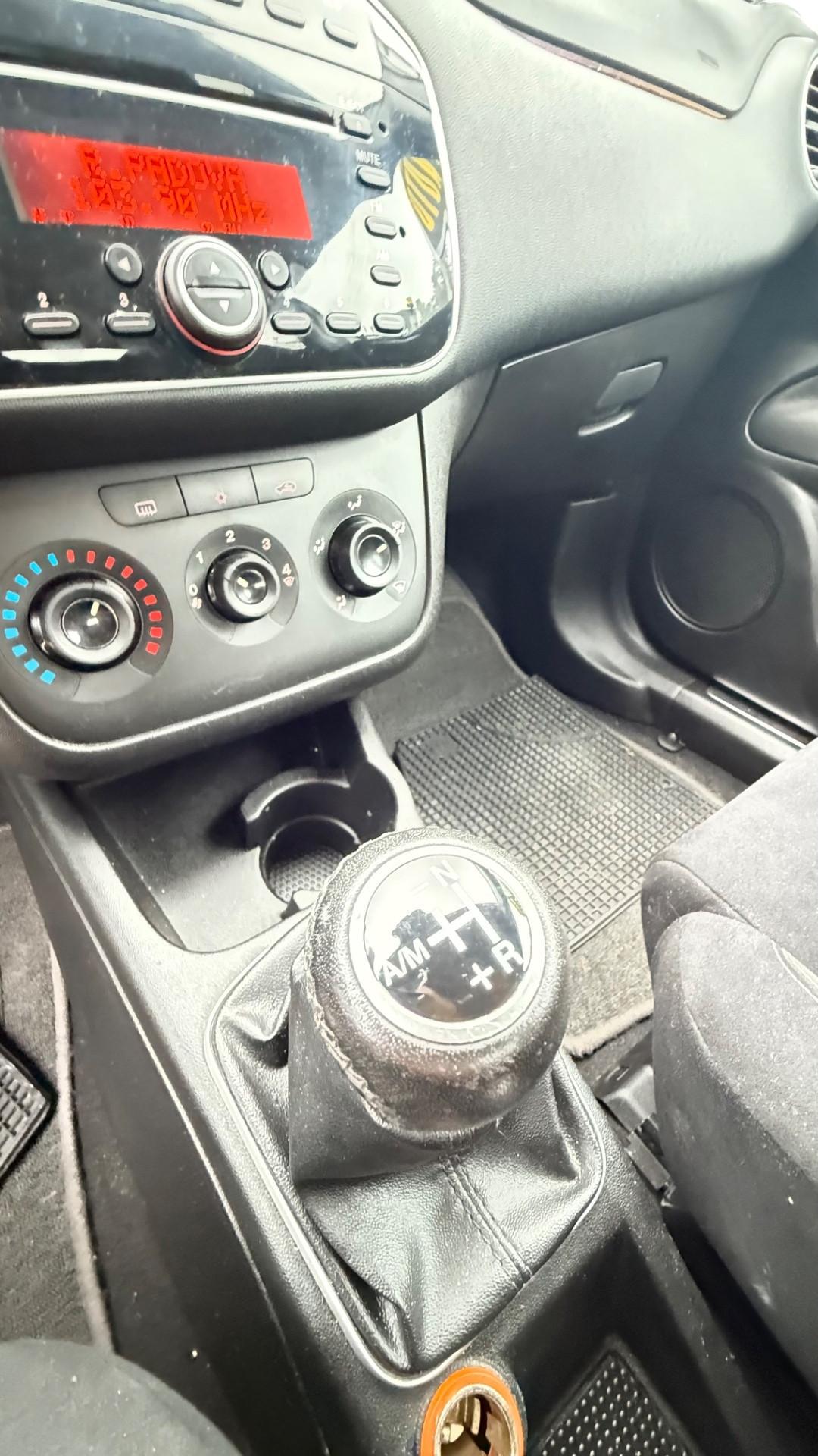 Fiat Punto 1.4 S&S 8V 5 porte Easy