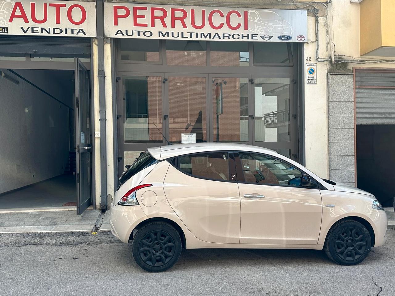 Lancia Ypsilon 1.2 69CV 5 porte Gold