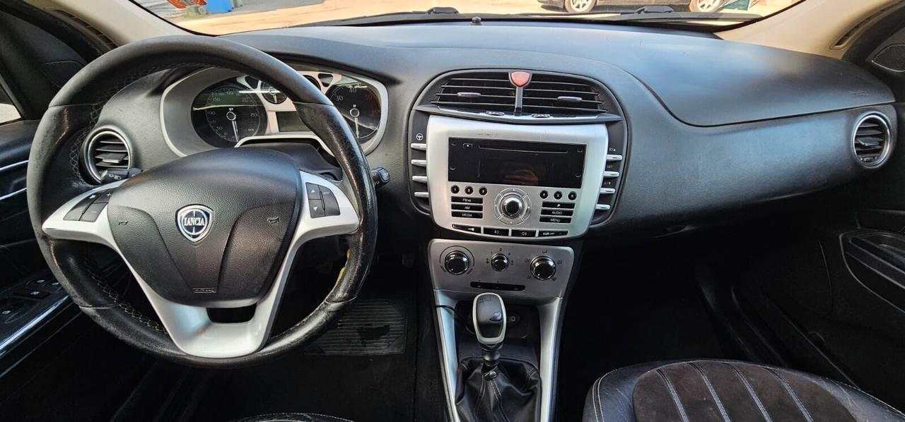 Lancia Delta 1.6 MJT DPF Platino