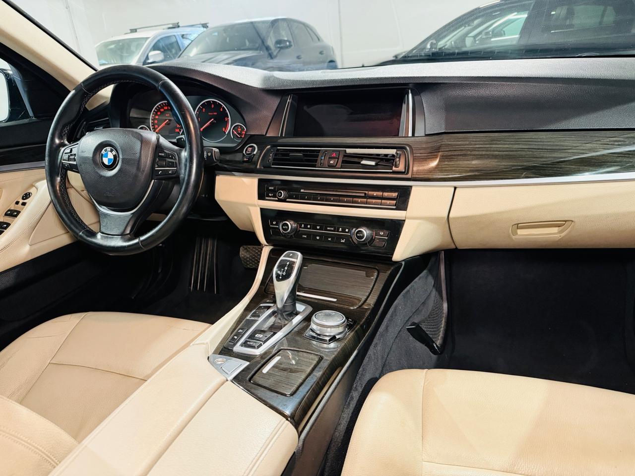 Bmw 525d xDrive Touring Luxury*218 CV*FULL*