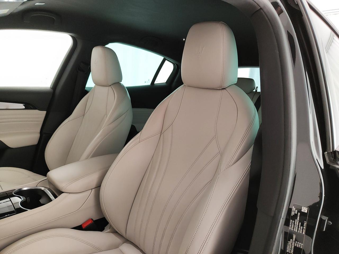 Maserati Grecale MHEV 330 CV AWD Modena