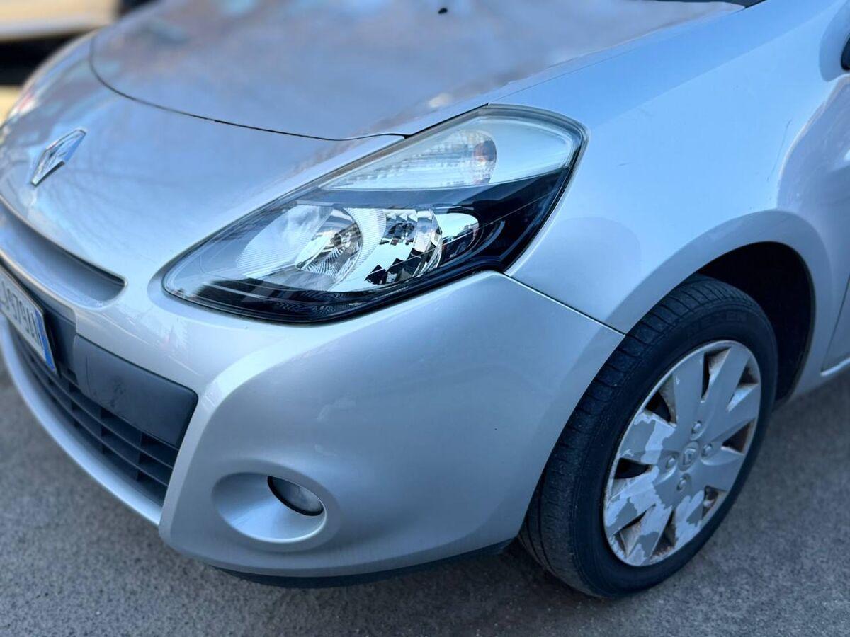 Renault Clio 1.2 16v Live! 5p