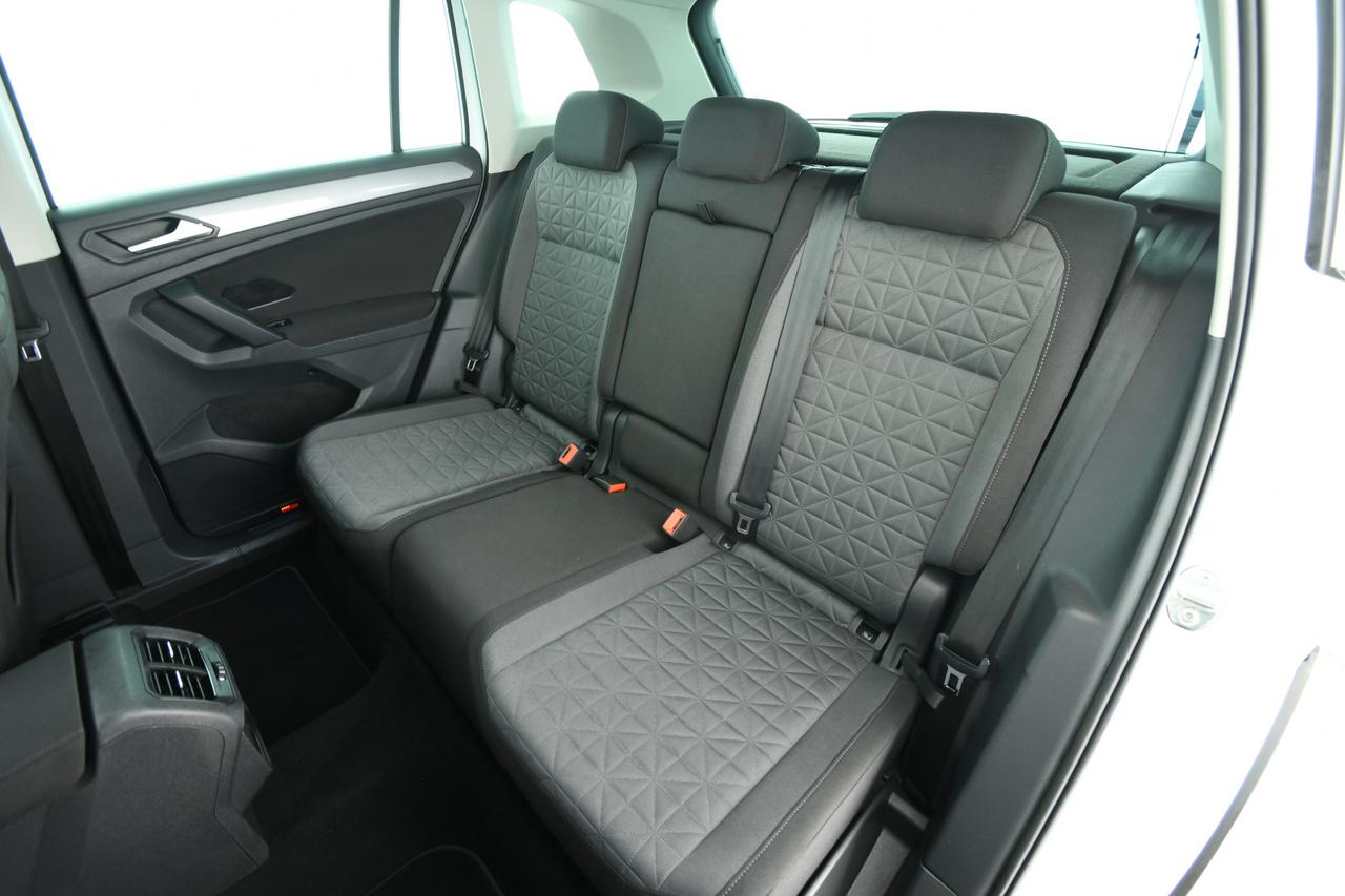 VOLKSWAGEN Tiguan 2.0 tdi Life 150cv dsg APP CONNECT+ACC+LED+C17"