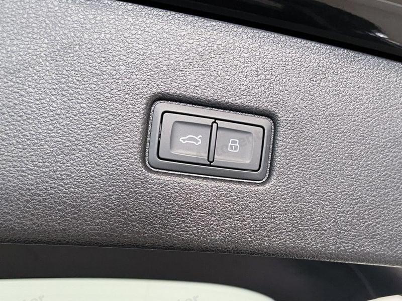 Audi Q5 Sportback 40 tdi Black Line quattro 204cv s-tronic