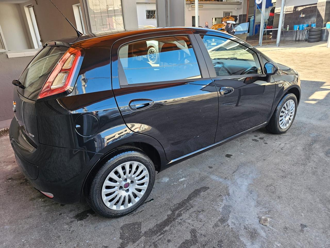 Fiat Grande Punto 1.4 GPL 5p. Actual Van 4pti