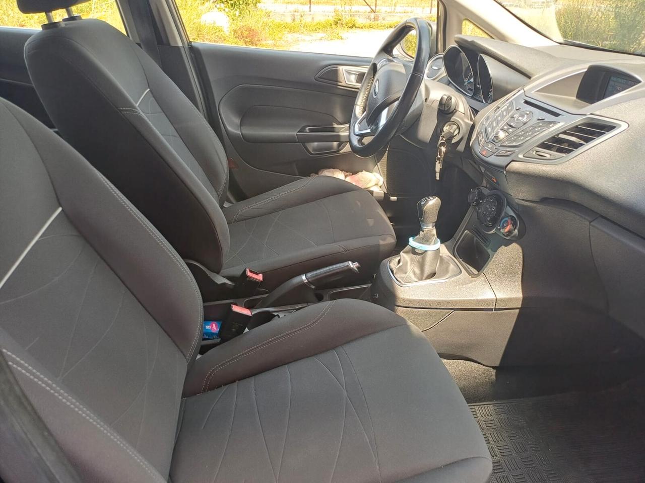 Ford Fiesta 1.5 TDCi 75CV 5 porte Black & White Edition
