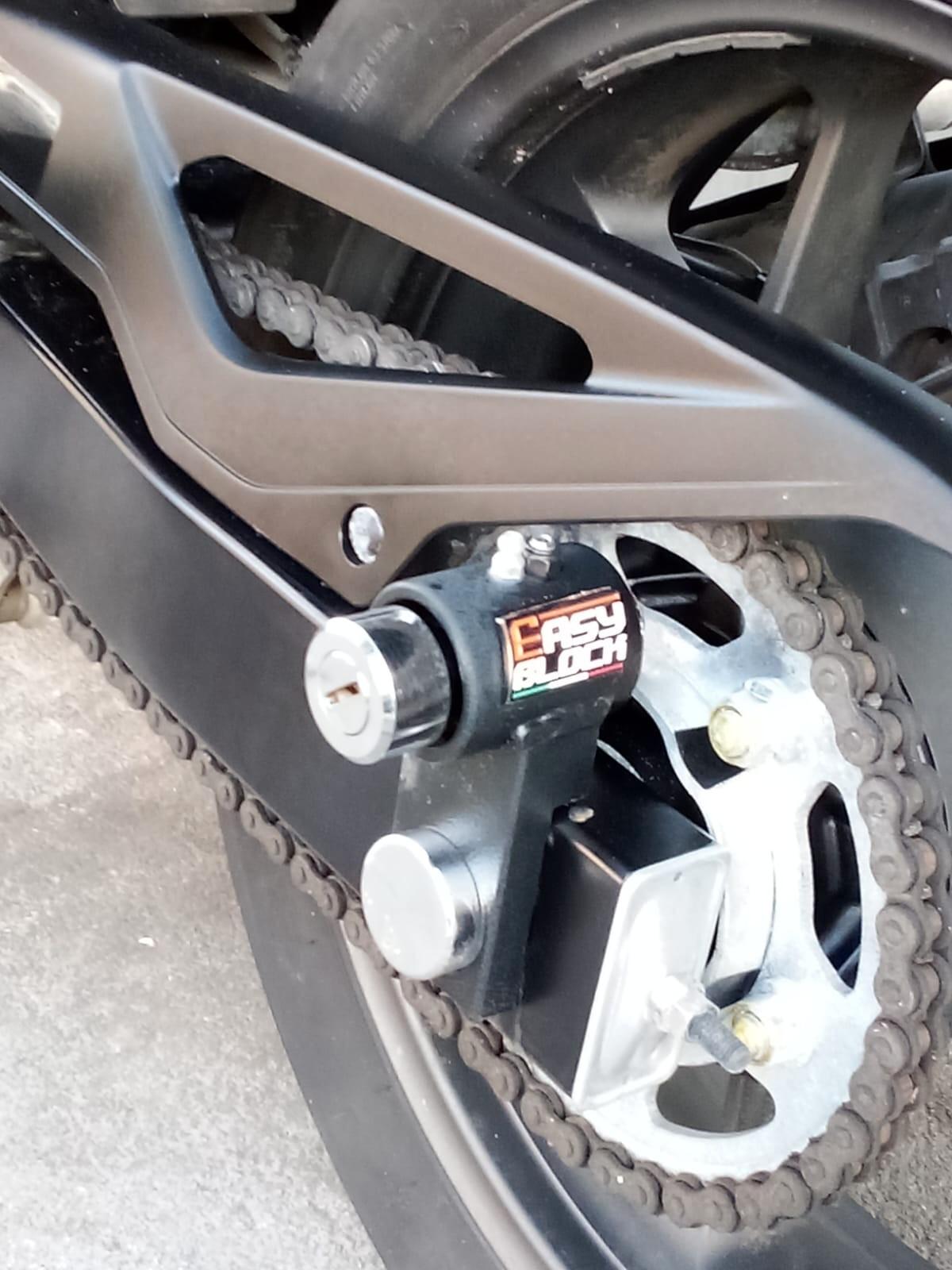 Honda NC 750 CAMBIO DCT