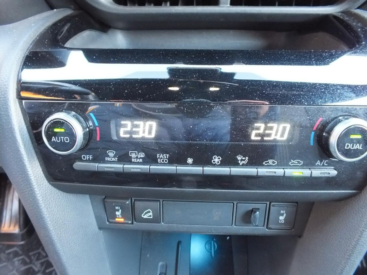 TOYOTA YARIS CROSS 1.5 HYBRID 4X4 AUTOCARRO N1 + IVA