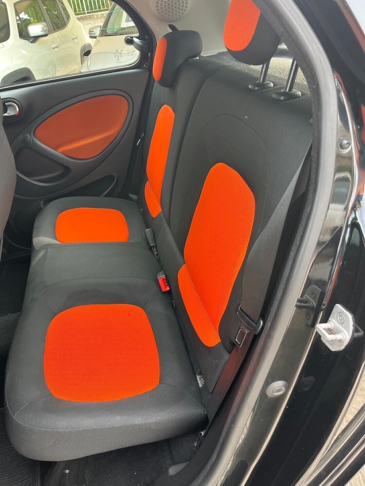 SMART FORFOUR 1000 BENZINA AUTOMATICA KM CERTIFICATI UNICO PROPRIETARIO 2016