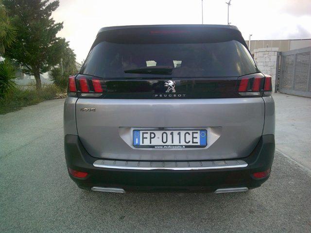 PEUGEOT 5008 BlueHDi 130 S&S Crossway