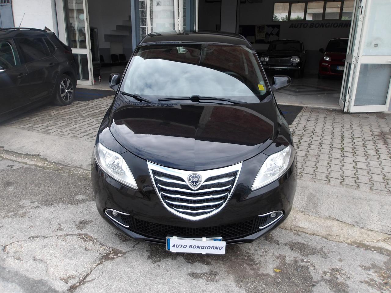 Lancia Ypsilon 5 Porte Ypsilon 1.3 mjt Silver c/clima s&s 95cv