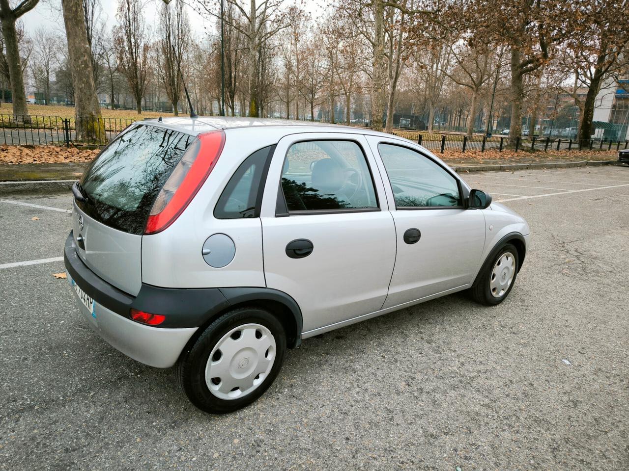 Opel Corsa 1.0i 12V cat 5 porte