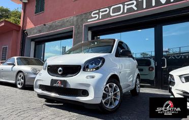 smart fortwo PELLE NAVI TETTO RATA MENSILE 193,00 EURO 70 1.0 52kW passion