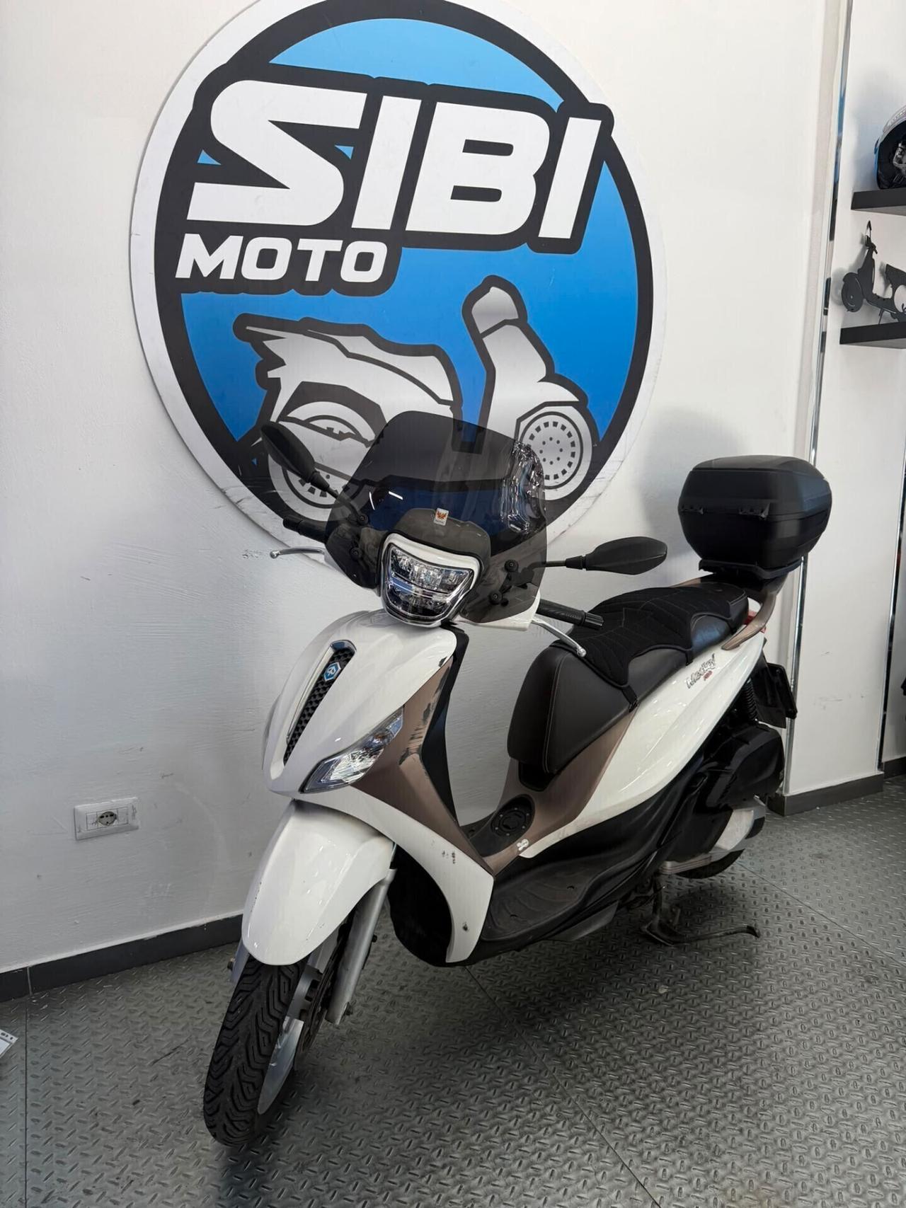 Piaggio Medley 150