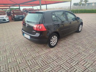 Volkswagen Golf 1.6 16V FSI 5p. Sportline
