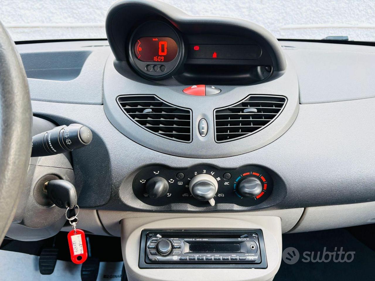 RENAULT TWINGO 1.2 BENZINA 8V CRONOLOGIA TAGLIANDI