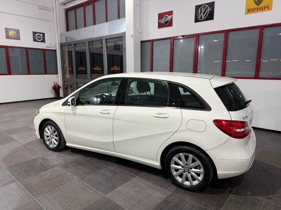 Mercedes Classe B 180 110cv Executive 2013