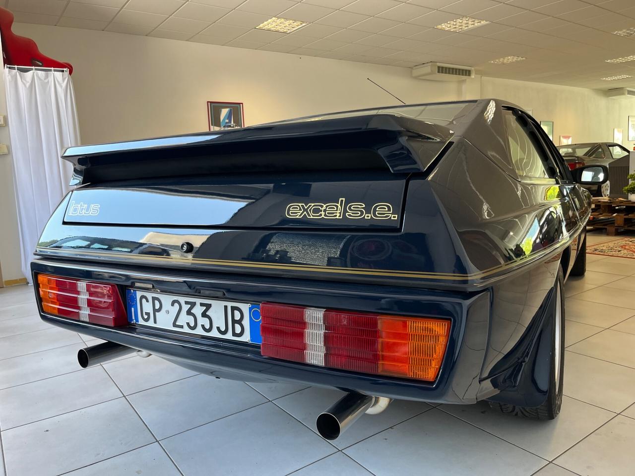 Lotus Excel 2.2 S.E. 180cv