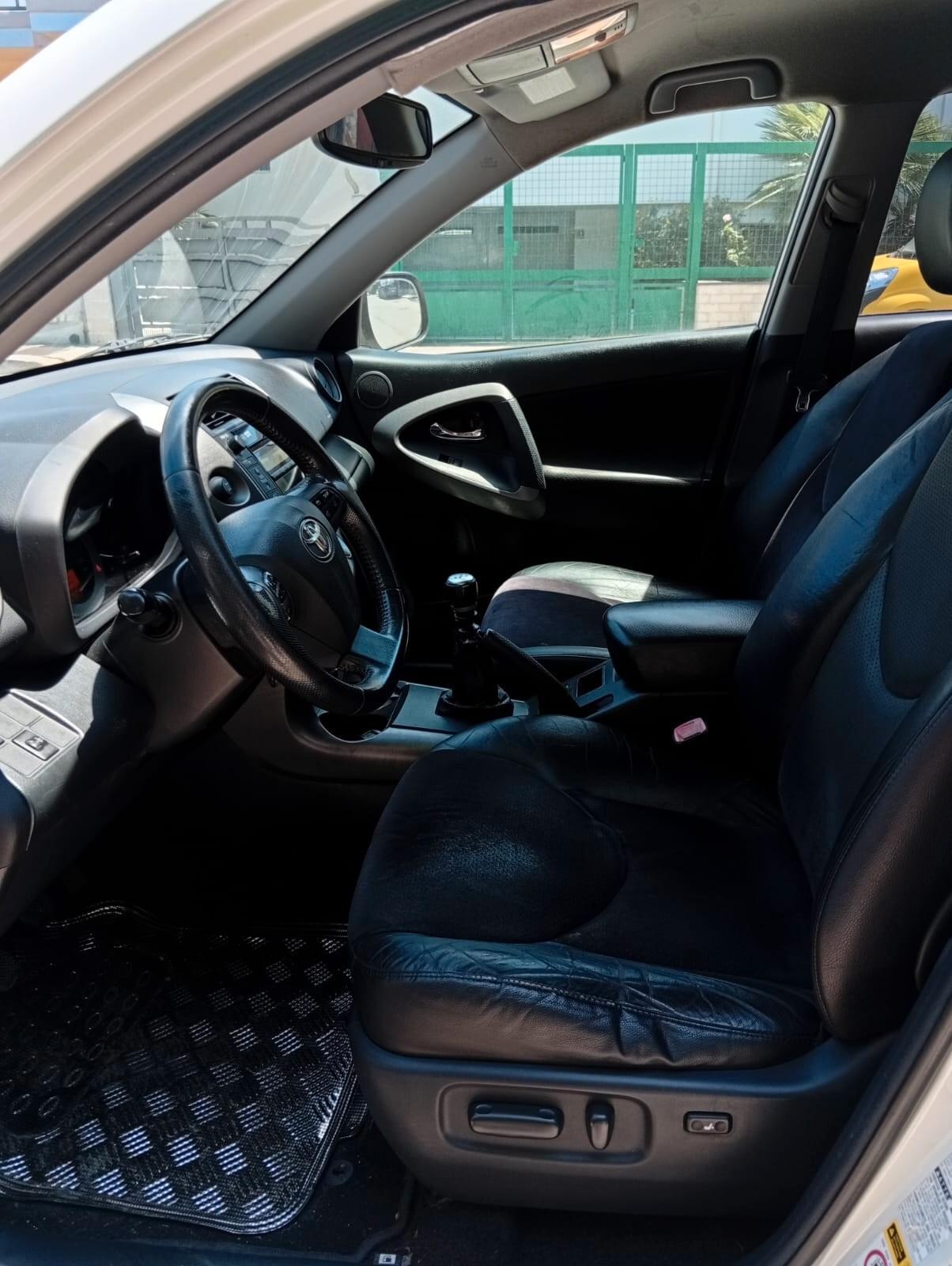 Toyota RAV 4 RAV4 2.2 D-4D 150 CV DPF