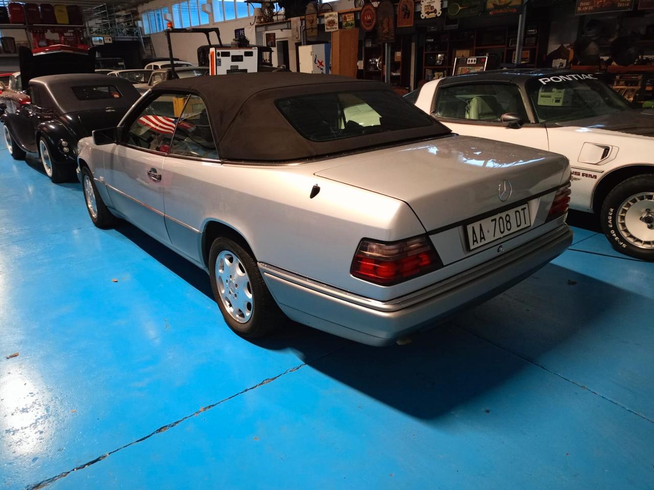 Mercedes-benz E 200 CABRIO