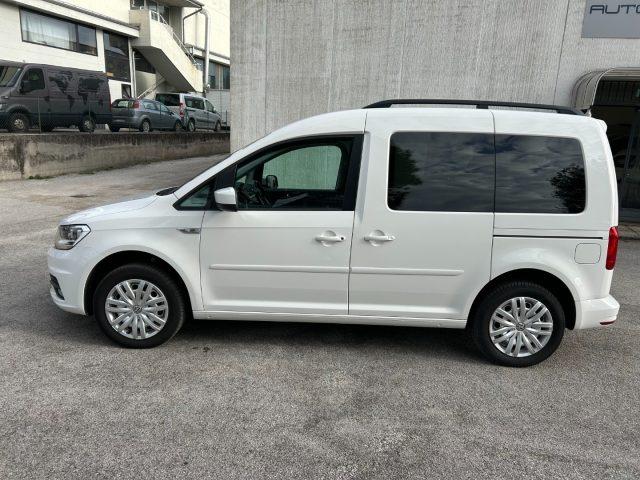 VOLKSWAGEN Caddy 1.4 TGI Comfortline 7 posti