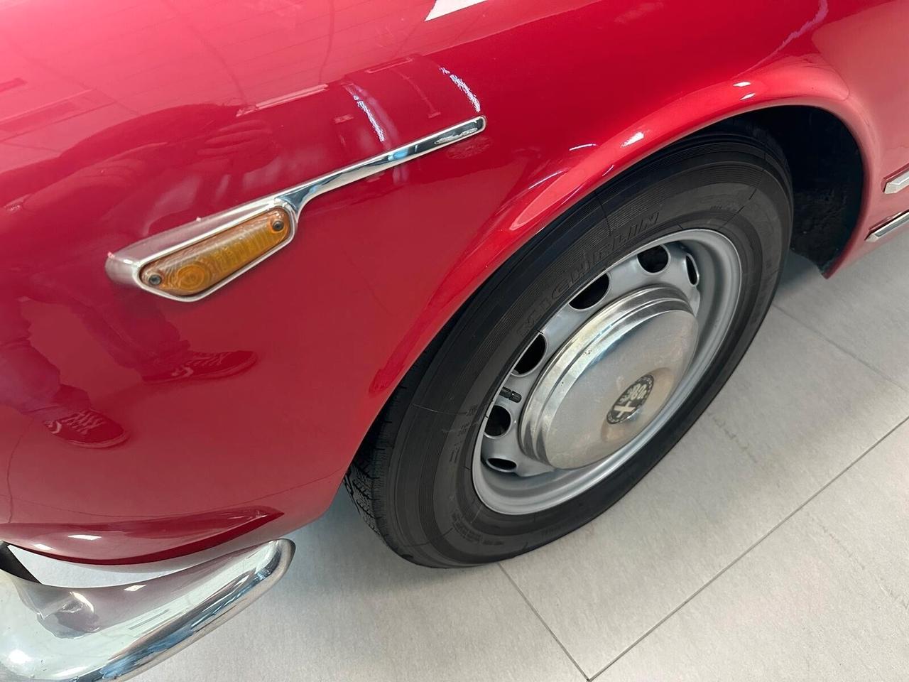 Alfa Romeo 2000 Touring Spider