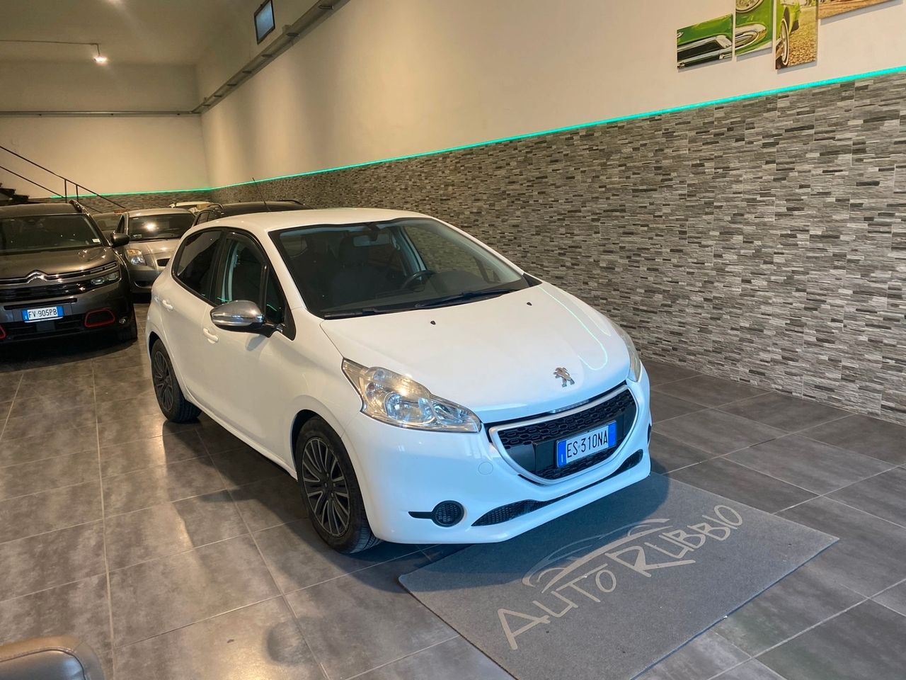 Peugeot 208 1.4 HDi 68 CV 5 porte N1 4 POSTI