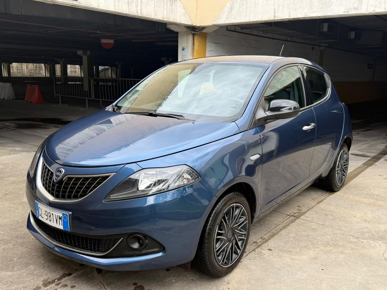 Lancia Ypsilon 1.0 FireFly 5 porte S&S Hybrid FINANZIABILE !!!