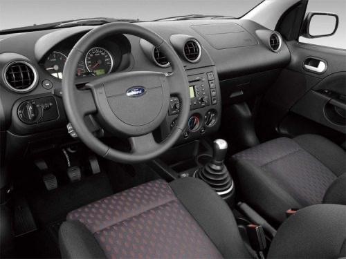 FORD FIESTA 1.2 BENZINA - APERTI TUTTO AGOSTO
