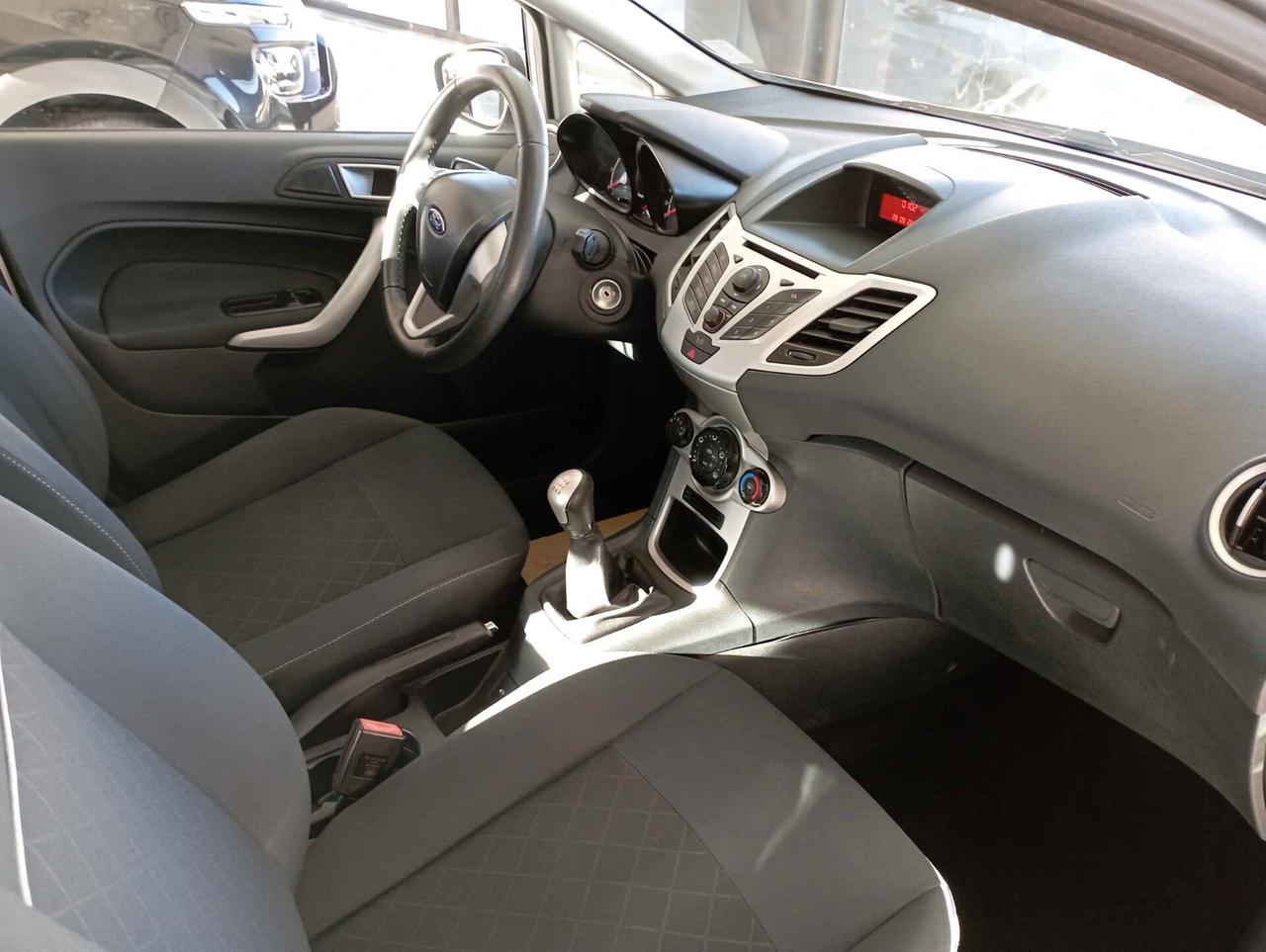 Ford Fiesta Ikon 1.2 60CV 5 porte