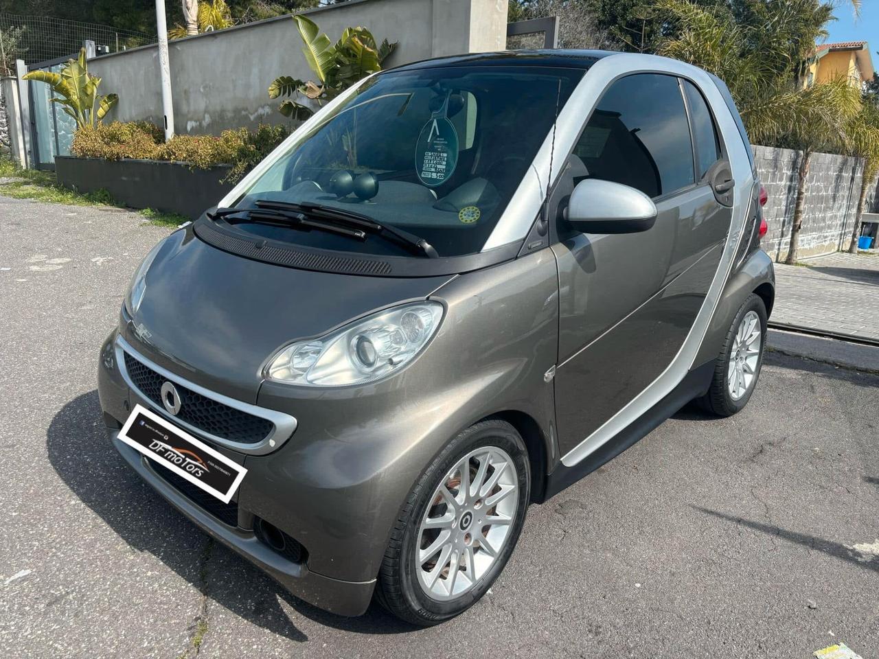 Smart ForTwo 1000 52 kW coupé passion-2012
