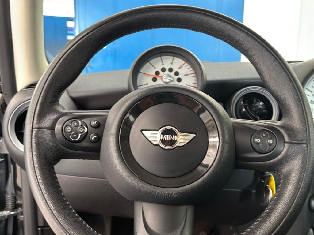 Mini Cooper D 2.0 D Cooper D Auto