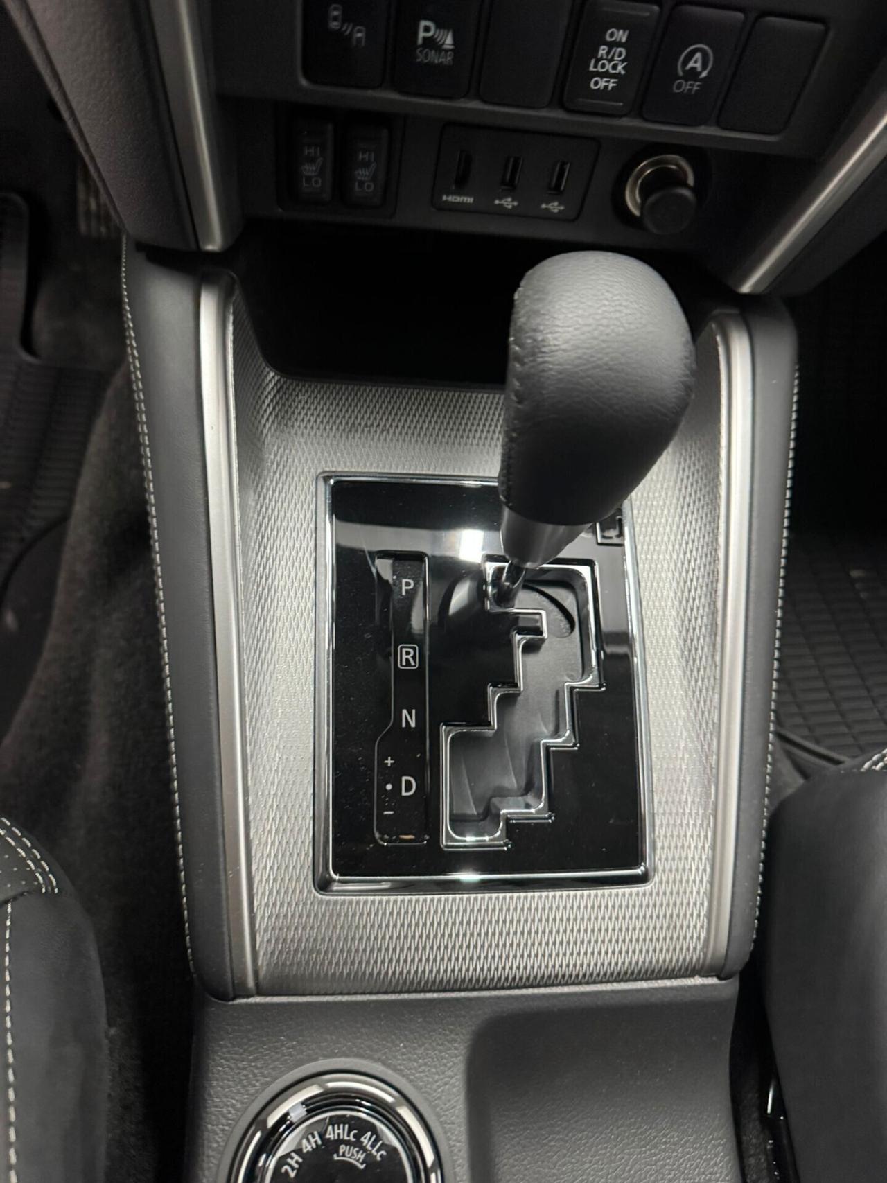 Mitsubishi L200 2.3 D Double Cab 4x4 Super Select Diamond aut.