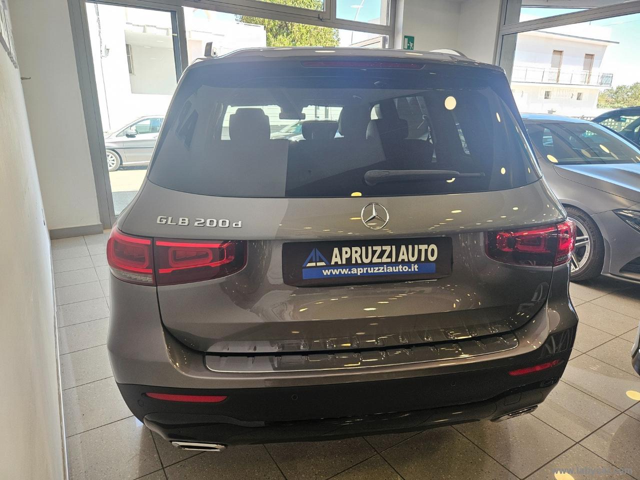 MERCEDES-BENZ GLB 200 d Automatic Sport Plus
