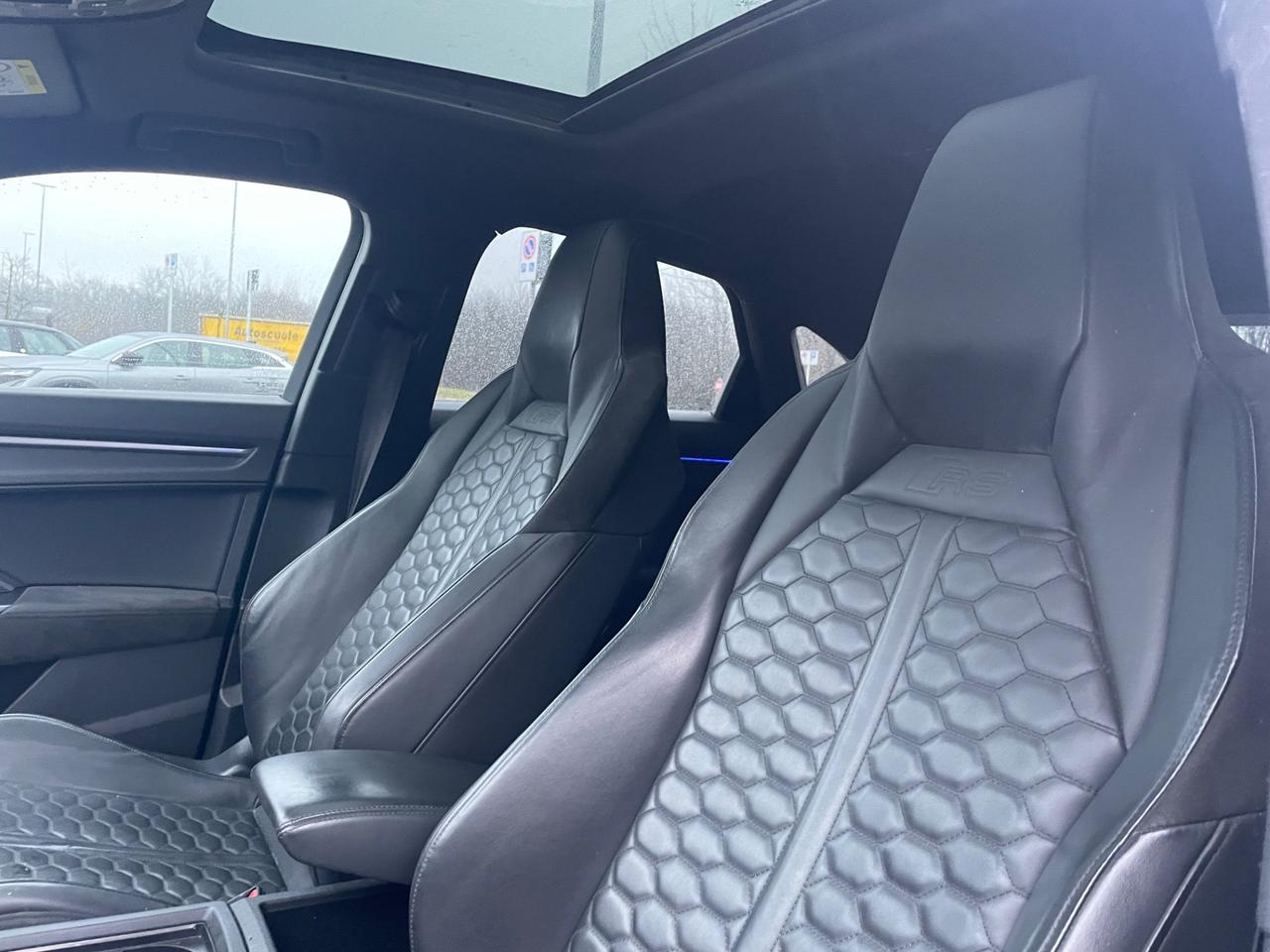 Audi RSQ3 SPB quattro*Automatik*Navi*Pelle