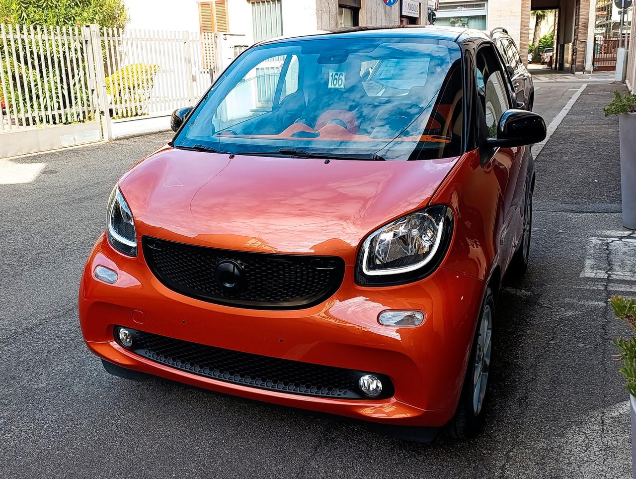 Smart ForTwo 70 1.0 twinamic Passion km 41,772 certificati