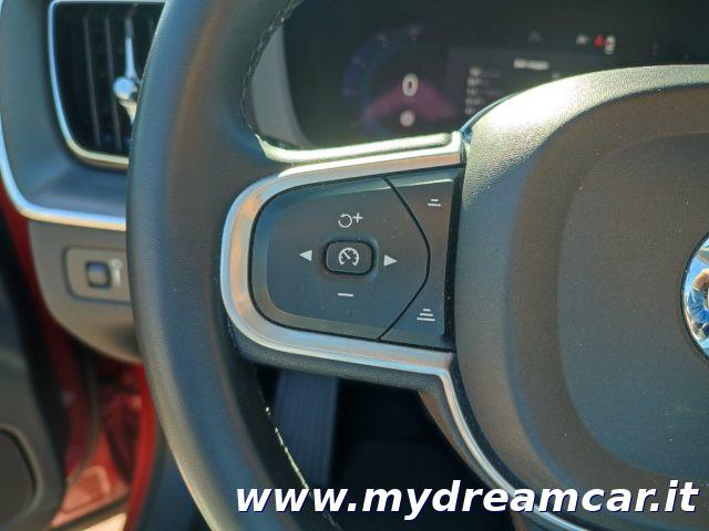 VOLVO XC60 B4 (d) automatico Core
