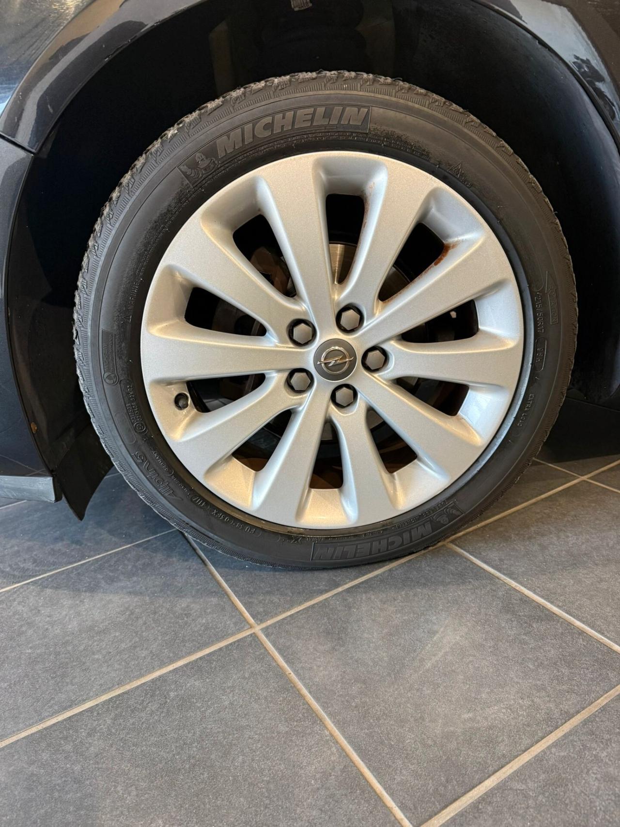 Opel Astra 1.4 Turbo 120CV - NEOPATENTATI - GARANZIA