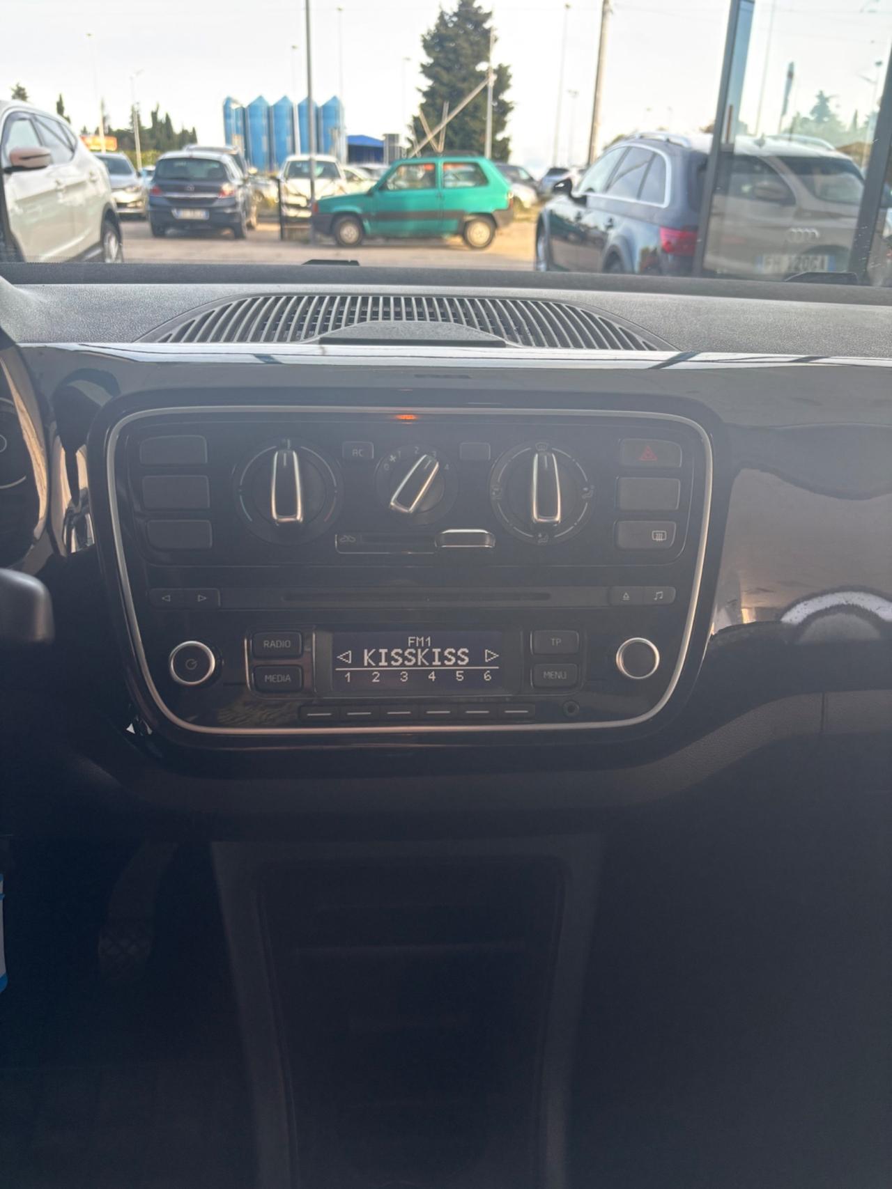 Volkswagen up! 1.0 75 CV 5p. high