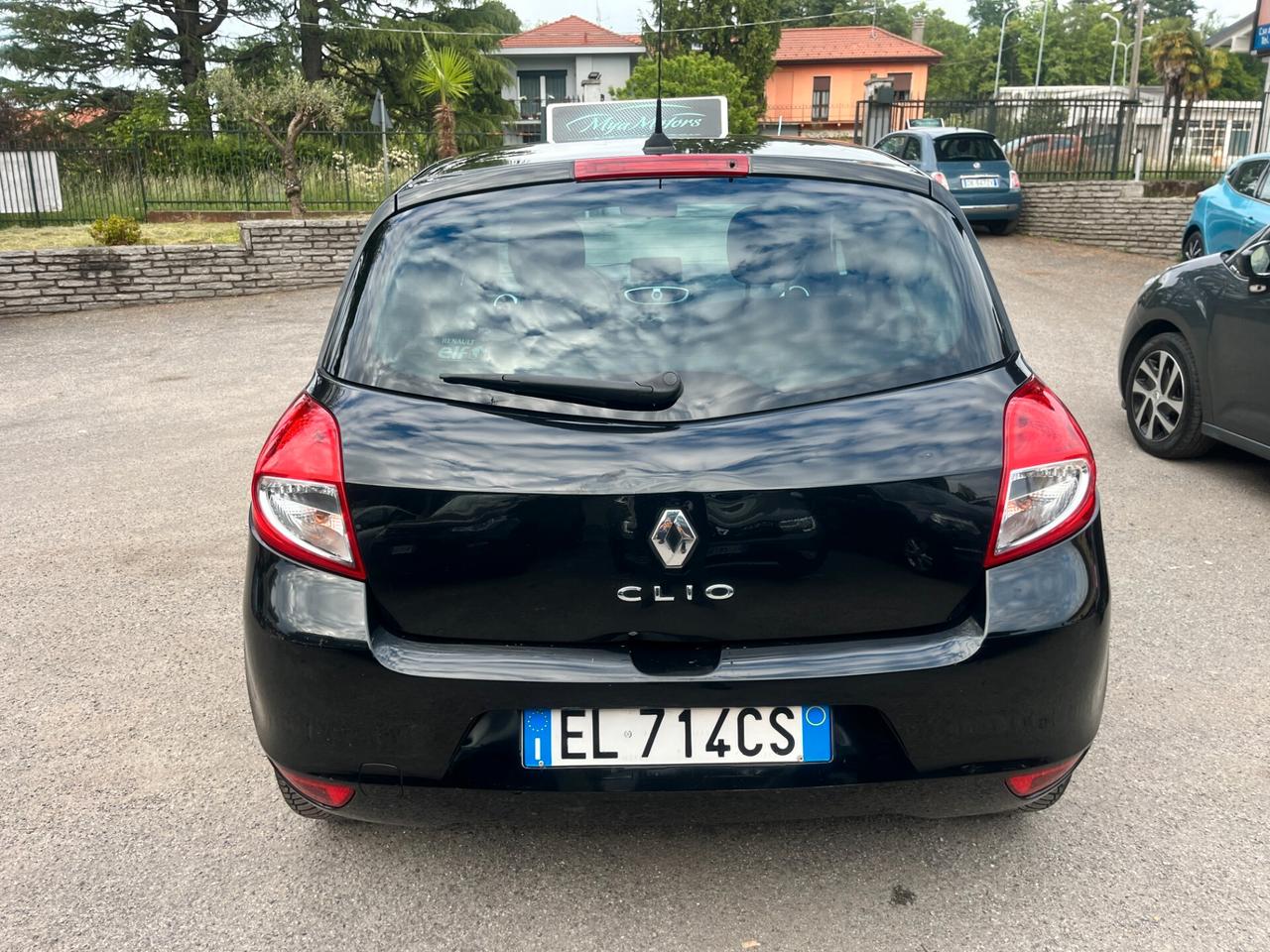 Renault Clio 1.2 16V 5 porte Dynamique