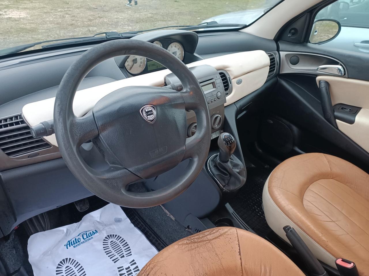 Lancia Ypsilon 1.3 mjt 70 cv diesel