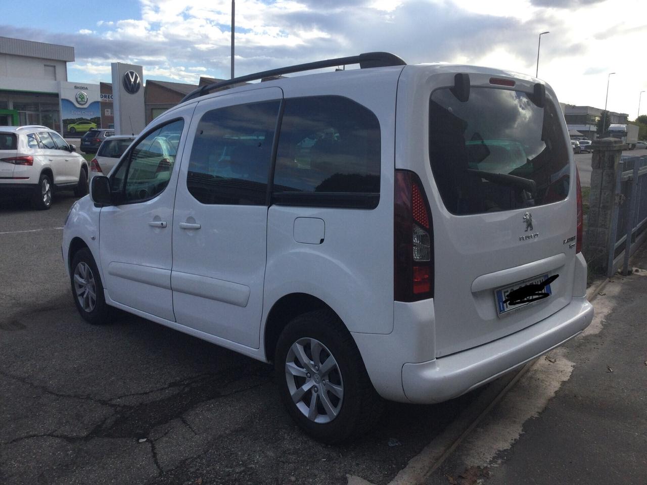 Peugeot Partner Autocarro 5 posti 2019