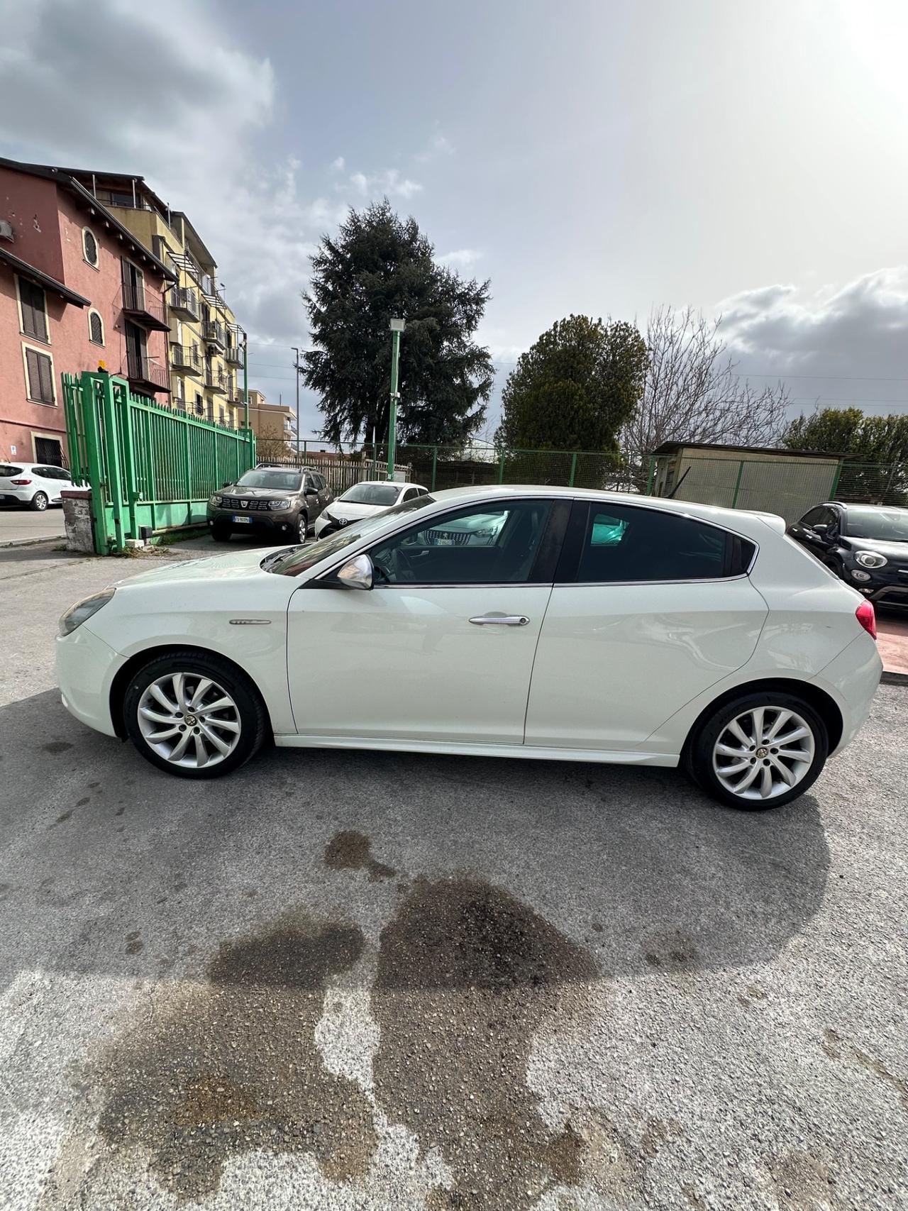 Alfa Romeo Giulietta 1.6 JTDm-2 105 CV Distinctive