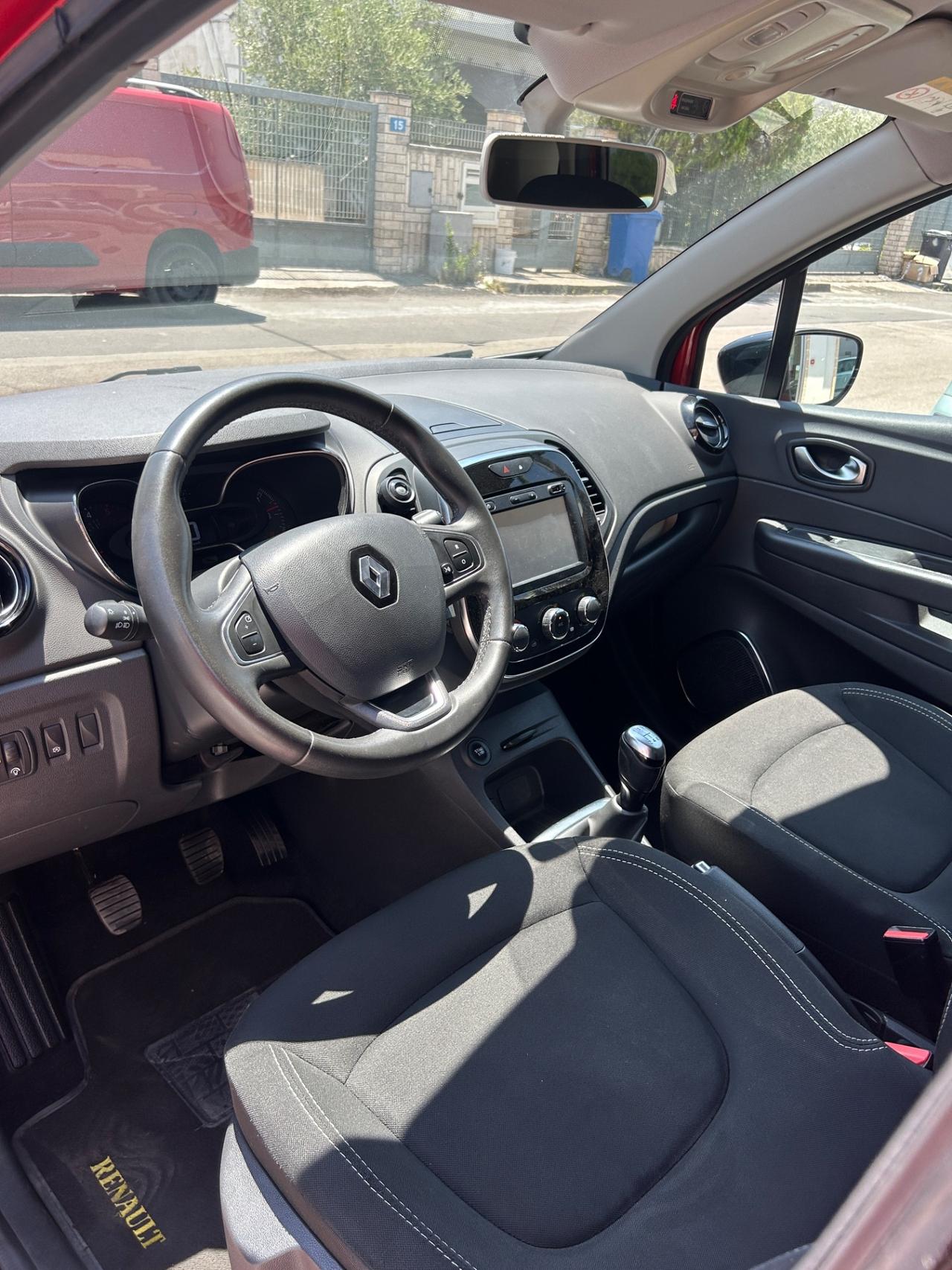 Renault Captur 1.5 90 cv Energy Edition-2019-CLIMA-NAVI-BI-COLOR