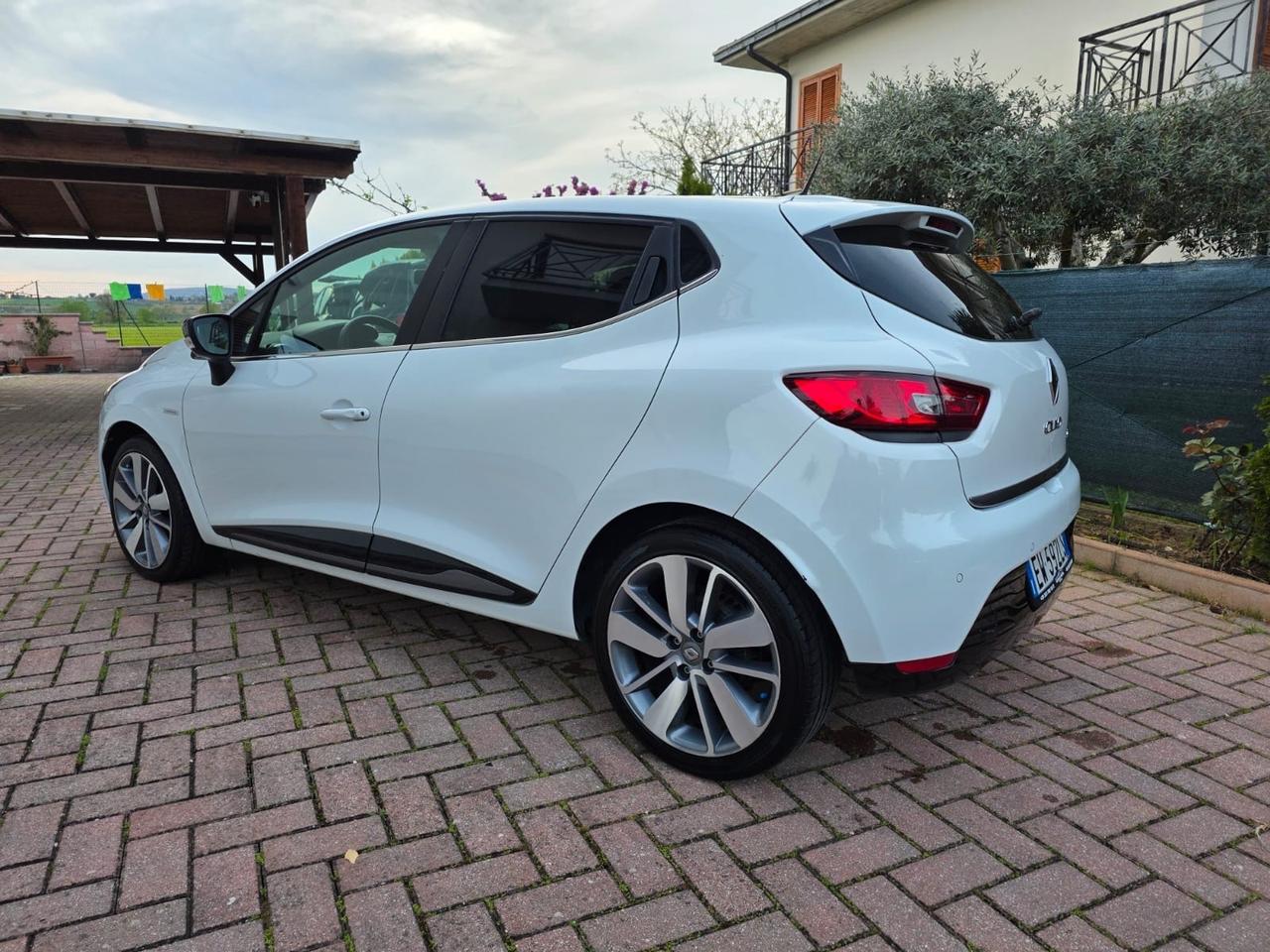 Renault Clio 1.5 dCi 8V 75CV 5 porte Costume National