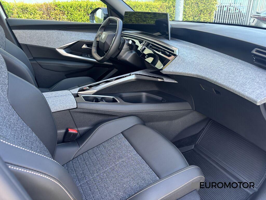 Peugeot 3008 1.2 Hybrid Allure e-DCS6