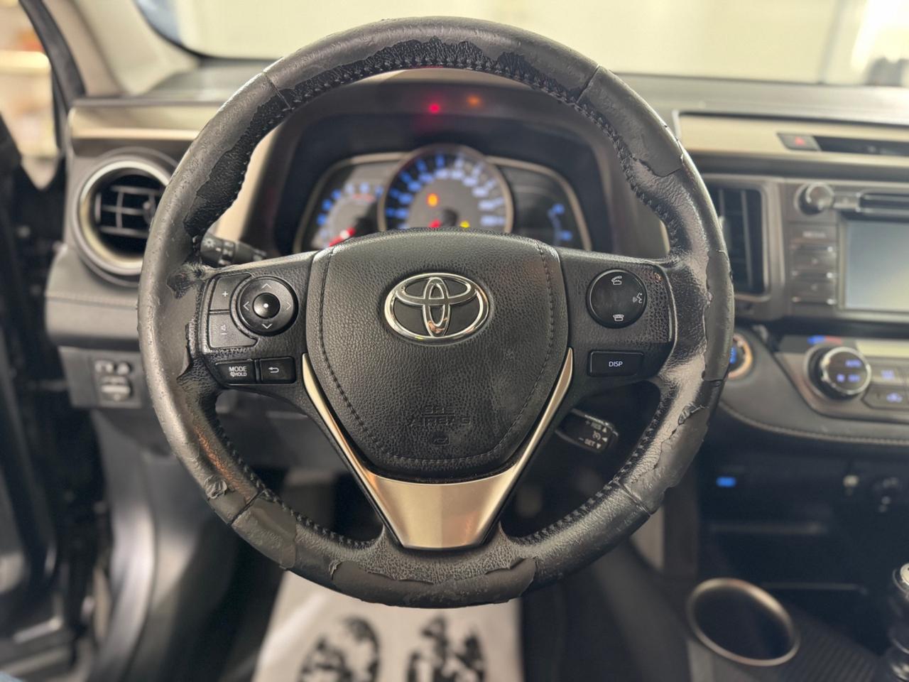 Toyota RAV 4 2.0 D-4D 4WD Lounge White Ed.