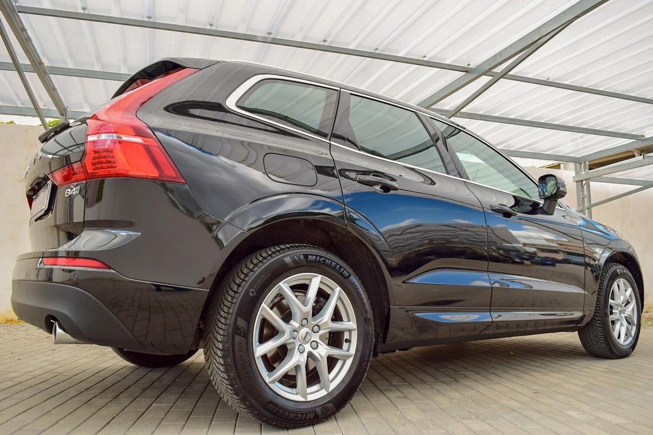 Volvo XC 60 2.0 B4 Mhev AWD Geartronic 197 cv Business Plus