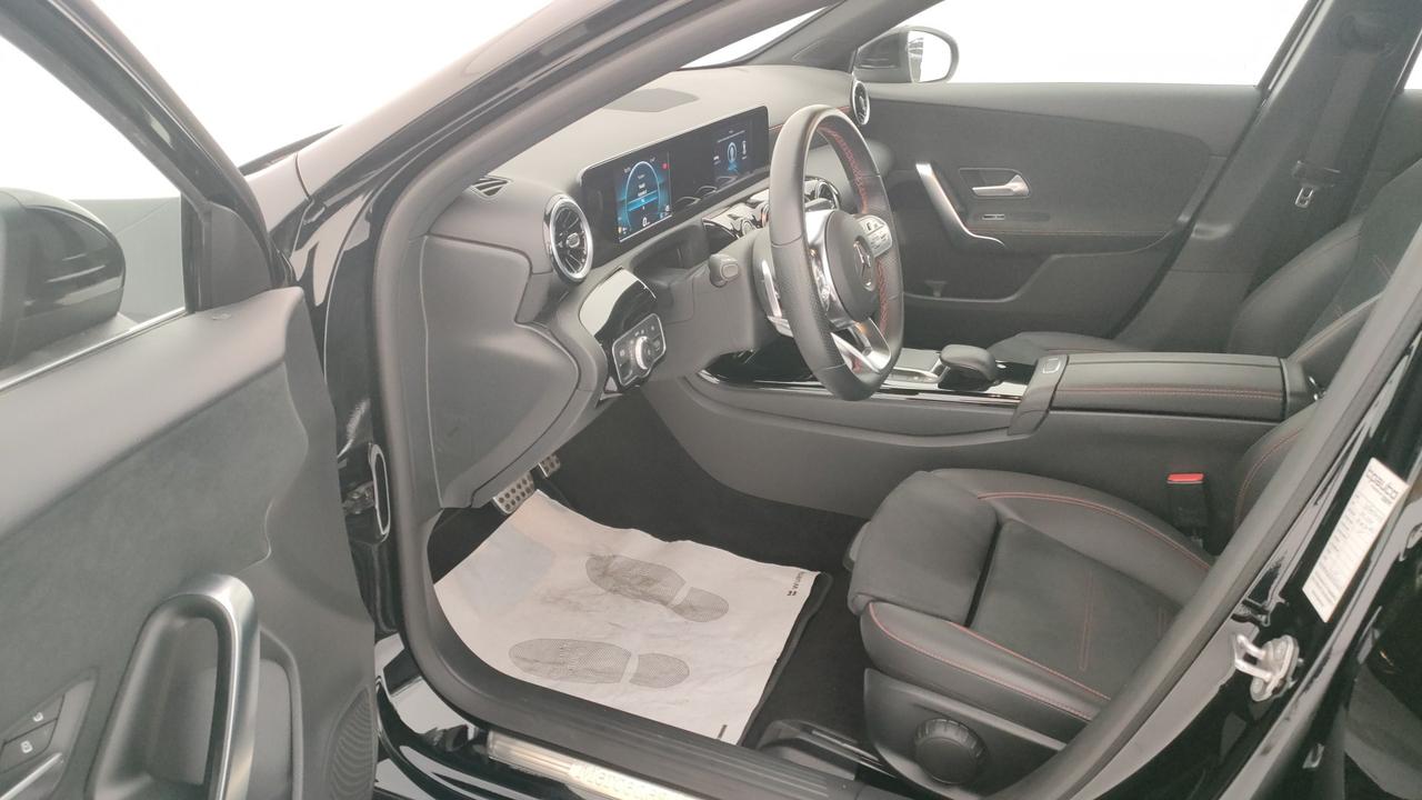 Mercedes-Benz Classe A - W177 2018 - A 180 d Premium auto