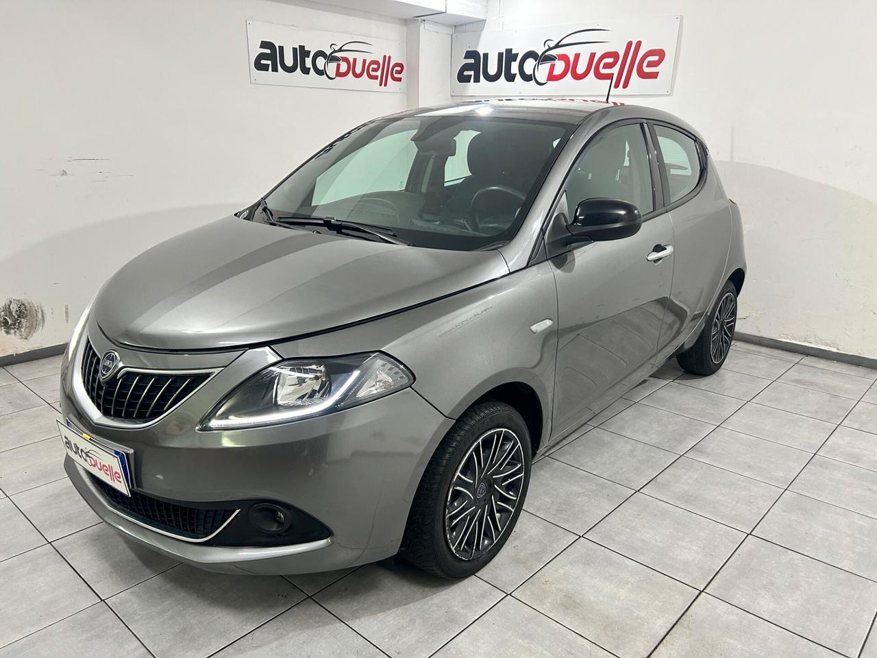 Lancia Ypsilon 1.0 FireFly 5 porte S&S Hybrid Silver Plus